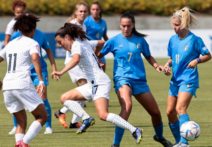 捷克女足备战全力，积极迎接接下来的比赛的简单介绍