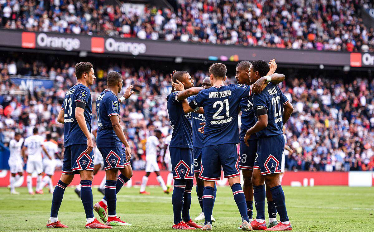 关于巴黎圣日耳曼全胜，继续领跑法甲榜首的信息