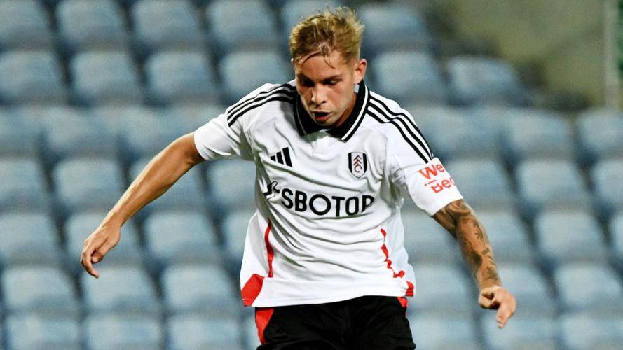 关于沃特福德战术华丽，轻松取得胜利收官的信息