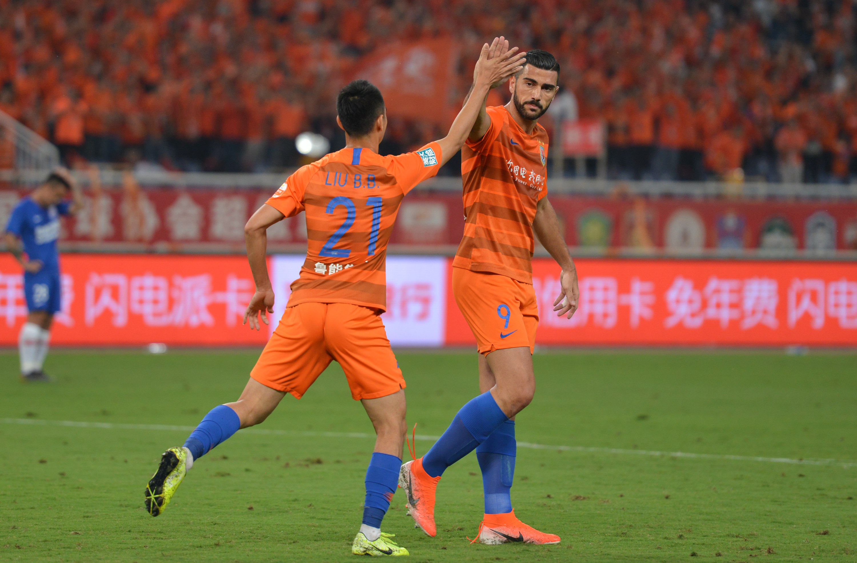开云体育中国官网-广州富力客场继续取胜，积极备战下一场