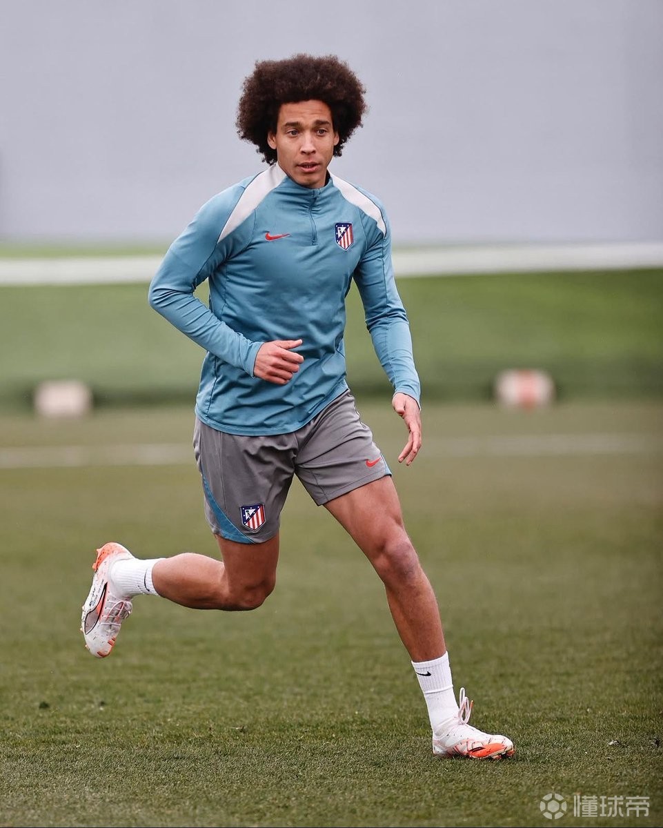 开云体育中国官网-皇家社会球员持续低迷，俱乐部高层开会商讨的简单介绍