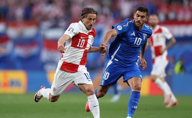 包含克罗地亚备战奥地利：力争卫冕冠军的词条