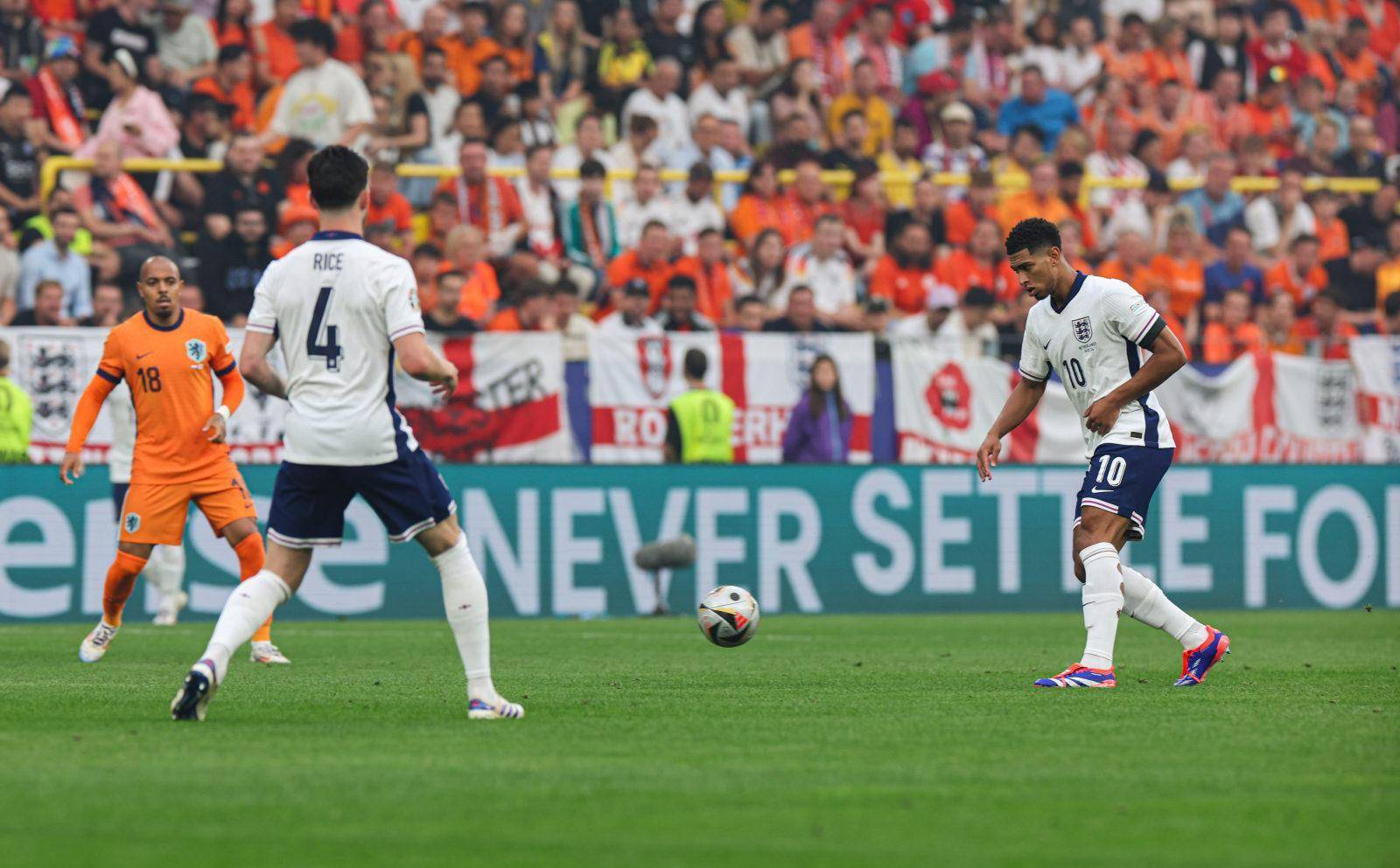 开云体育登录-欧洲国家足球赛决赛角逐激烈，胜负乏预料的简单介绍